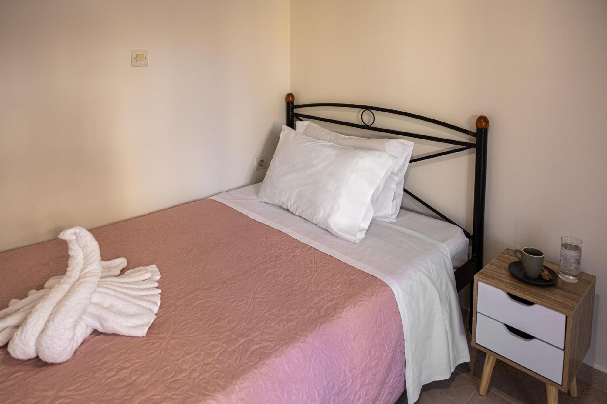 Pavlos Apartments Argostoli  Exterior foto